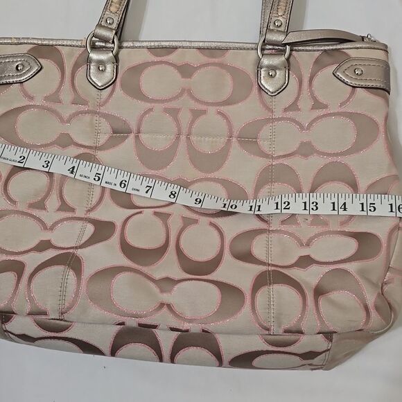 Coach Purse Tan and Light - Picture 4 of 11